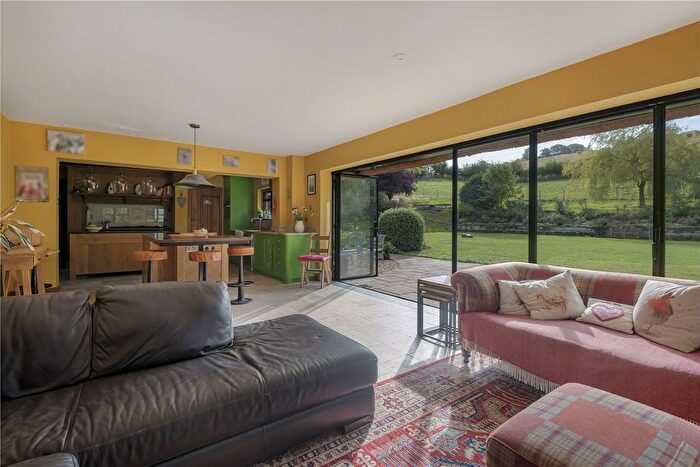 5 Bedroom Detached House For Sale In Rectory Road, Streatley, Reading, Berkshire, RG8