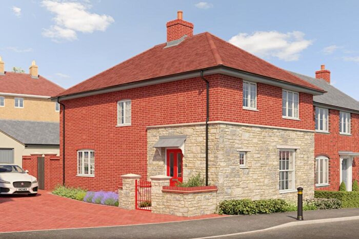 3 Bedroom Semi-Detached House For Sale In Hayling Street, North Baddesley, Hampshire, SO52