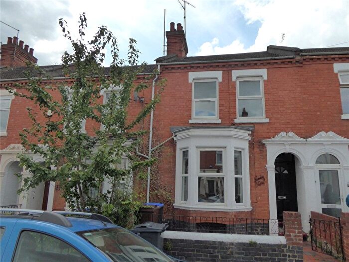 5 Bedroom Terraced House To Rent In Adams Avenue, Abington, Northampton, NN1