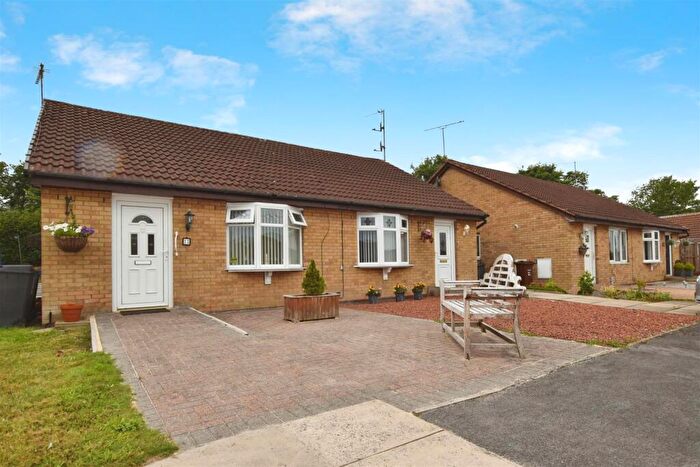 2 Bedroom Semi-Detached Bungalow For Sale In Howdale Road, Hull, HU8