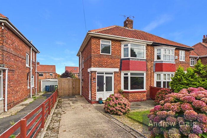 3 Bedroom Semi-Detached House For Sale In Marsden Road, South Shields, NE34