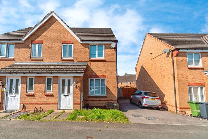 3 Bedroom Semi Detached House For Sale In Eagleworks Drive, Walsall, WS3