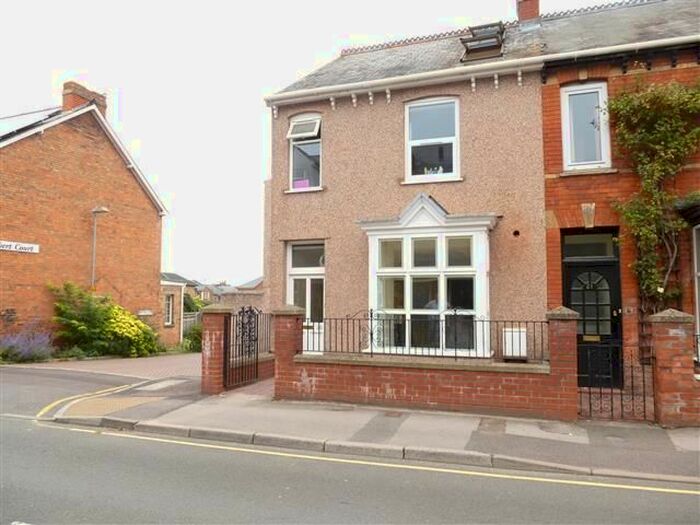 1 Bedroom Flat To Rent In Queen Street, Taunton, TA1