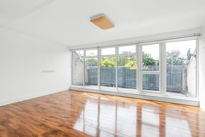 3 Bedroom Terraced House For Sale In Giles Coppice, London, SE19