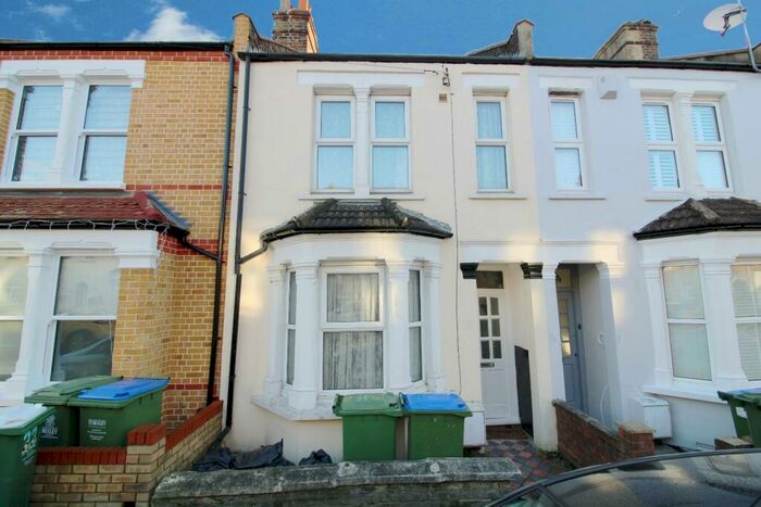 3 Bedroom Terraced House To Rent In Warwick Road, Welling, DA16