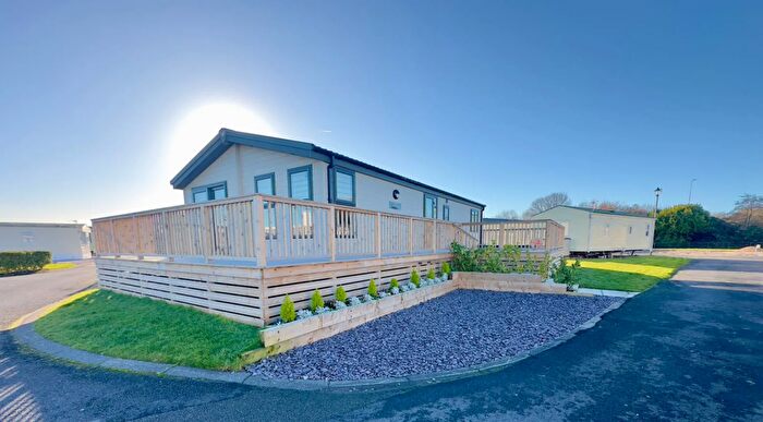 2 Bedroom Caravan For Sale In Willerby Mapleton Lodge () Broadwater, Broadwater Holiday Park, Fleetwood Road, Fleetwood, Lancashire, FY7