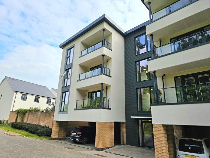 2 Bedroom Flat For Sale In Ashton Lane, Dursley, GL11