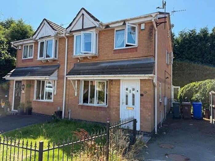 3 Bedroom Semi-detached House For Sale In Tay Close, Longton, Stoke-On-Trent, ST3