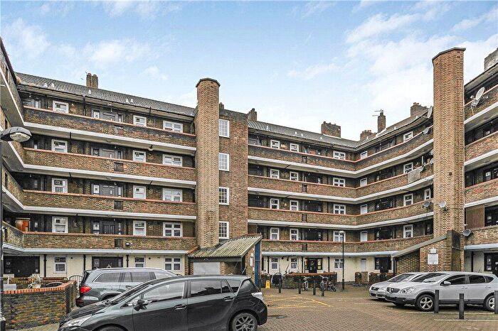 2 Bedroom Apartment For Sale In Bowling Green Street, London, SE11