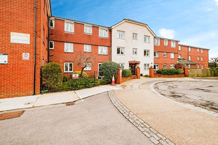 1 Bedroom Retirement Property For Sale In St Peters Close, Hove, BN3