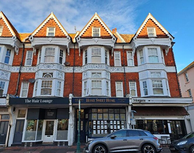 1 Bedroom Flat To Rent In South Street, Eastbourne, East Sussex, BN21