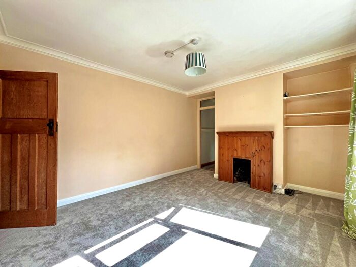 1 Bedroom Flat To Rent In Empire Court, North End Road, Wembley, Greater London, HA9