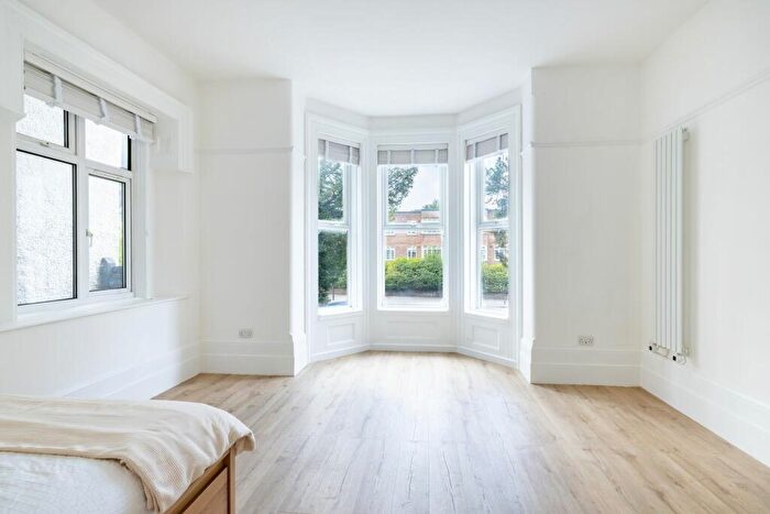 Flat For Sale In St. Peters Road, Croydon, CR0