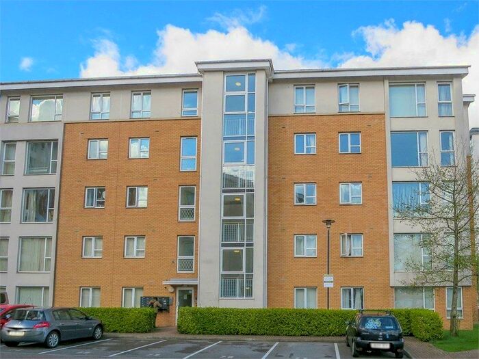 2 Bedroom Apartment To Rent In Overstone Court, Cardiff, CF10