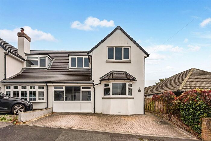 3 Bedroom Semi-Detached House For Sale In Uplands Road, Drayton, PO6