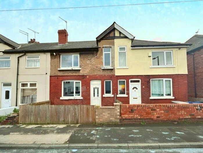 3 Bedroom Terraced House To Rent In Dukes Crescent, Edlington, Doncaster, South Yorkshire, DN12