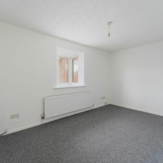 1 Bedroom Flat To Rent In Peregrin Road, Waltham Abbey, EN9