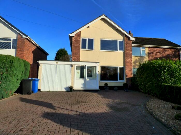 3 Bedroom House To Rent In Claremont Road, Tamworth, B79