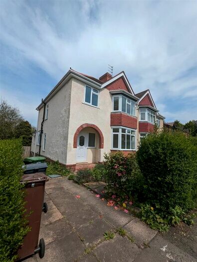 3 Bedroom Semi-Detached House To Rent In Claremont Road, Penn, WV3