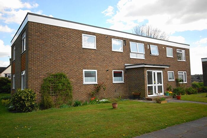 2 Bedroom Flat To Rent In Lawrence House, Uckfield, TN22