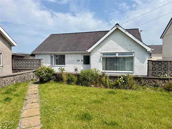 2 Bedroom Bungalow For Sale In Ffordd Cildwrn, Llangefni, Isle Of Anglesey, LL77