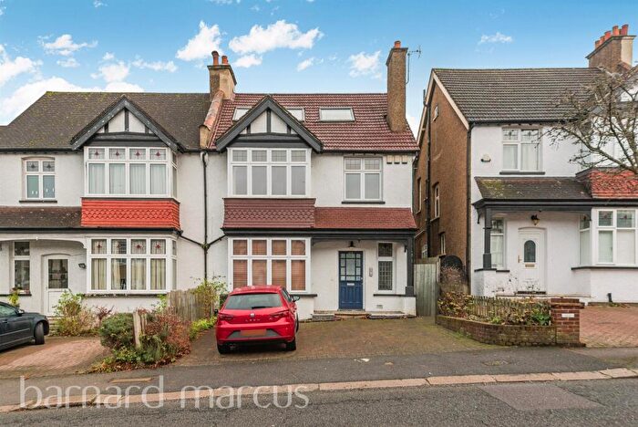 2 Bedroom Flat For Sale In Mayfield Road, South Croydon, CR2