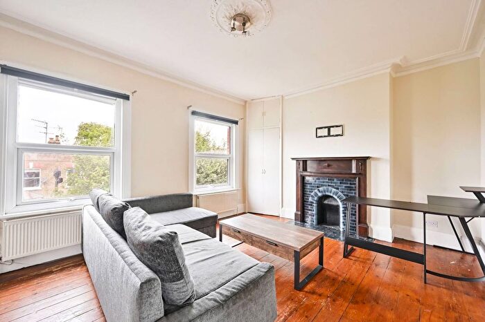 2 Bedroom Flat To Rent In Bravington Road, Maida Vale, London, W9