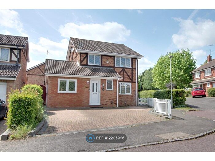 4 Bedroom Detached House To Rent In Skelmerdale Way, Reading, RG6