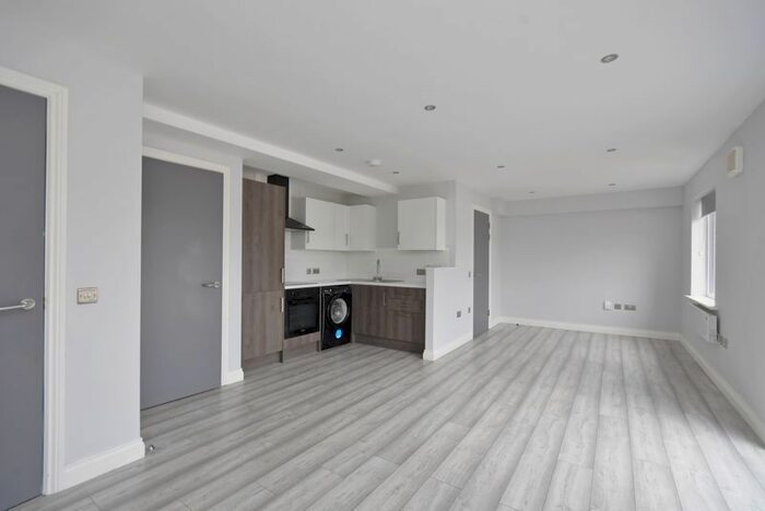 1 Bedroom Flat To Rent In Cuthbert Bank Road, Sheffield, S6