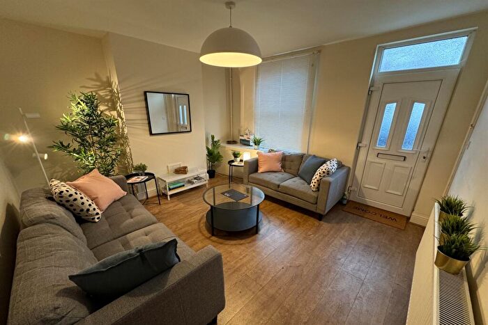 3 Bedroom Terraced House To Rent In Humber Road, Beeston, NG9