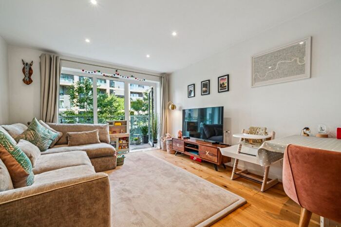 1 Bedroom Flat To Rent In Kennet House, Enterprise Way, SW18