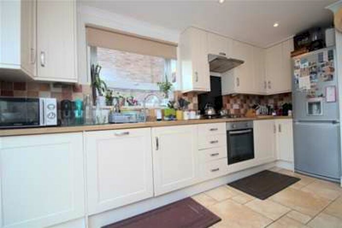 5 Bedroom End Of Terrace House To Rent In St Clairs Road, Croydon CR0