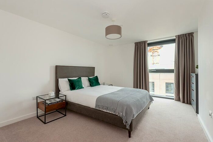 2 Bedroom Flat To Rent In Sutton Court Road Sutton, SM1