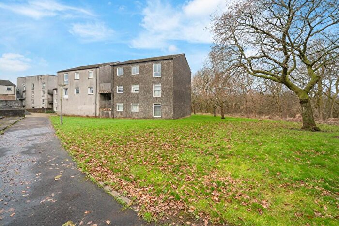 3 Bedroom Flat For Sale In Rowan Road, Abronhill, G67