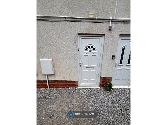 2 Bedroom Flat To Rent In Claypit Lane, West Bromwich, B70