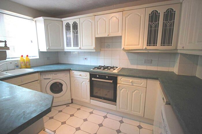 3 Bedroom House For Sale In Whernside Close, London, SE28