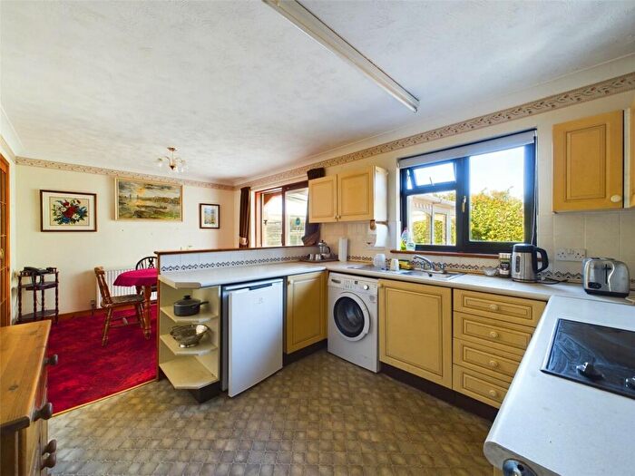 2 Bedroom Bungalow For Sale In Kilkhampton, Bude, EX23