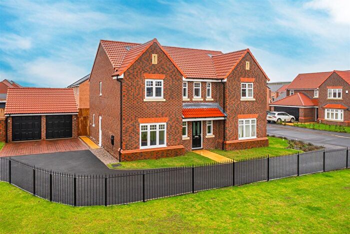 5 Bedroom Detached House For Sale In Hockley Crescent, Langthorpe, Boroughbridge, York, YO51