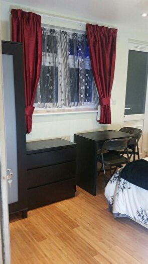 2 Bedroom Flat To Rent In Pembroke Road, Wembley, HA9