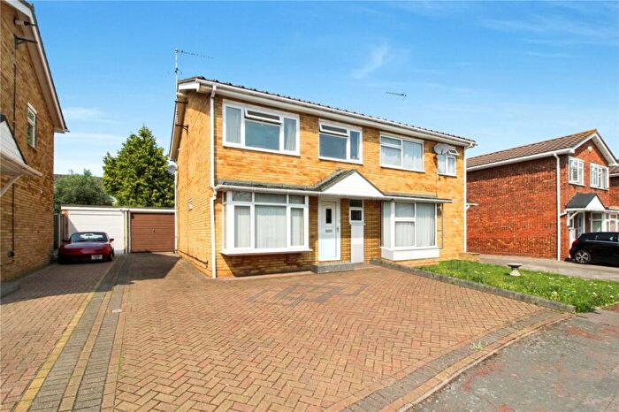 3 Bedroom Semi-Detached House For Sale In Steeplefield, Leigh-on-Sea, Essex, SS9