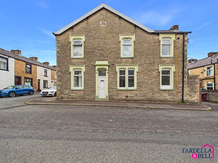 4 Bedroom Terraced House For Sale In Mitchell Street, Burnley, BB12