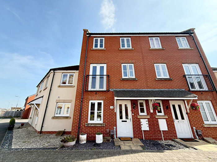 4 Bedroom Terraced House For Sale In Birkbeck Chase, West Wick, Weston-super-mare, BS24