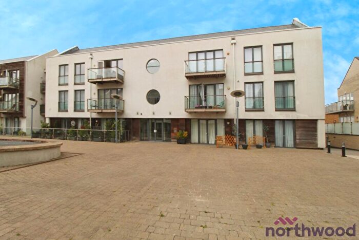 2 Bedroom Flat To Rent In Waterside Marina, Brightlingsea, CO7
