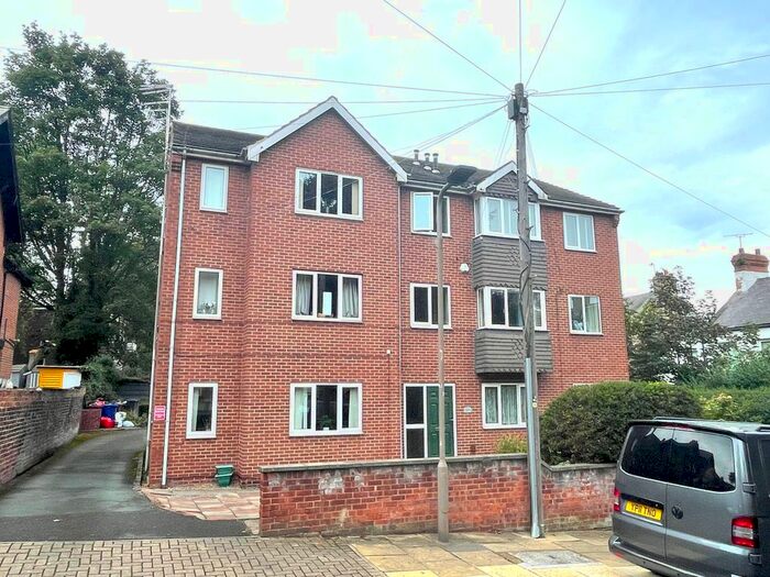 2 Bedroom Flat To Rent In Cavendish Road, Barnsley, S75