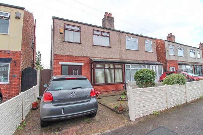 2 Bedroom Semi-Detached House For Sale In Highfield Avenue, Wigan, WN1