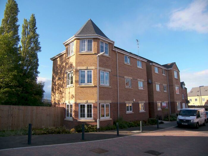 2 Bedroom Apartment To Rent In Tingle View, Farnley, Leeds, West Yorkshire, LS12