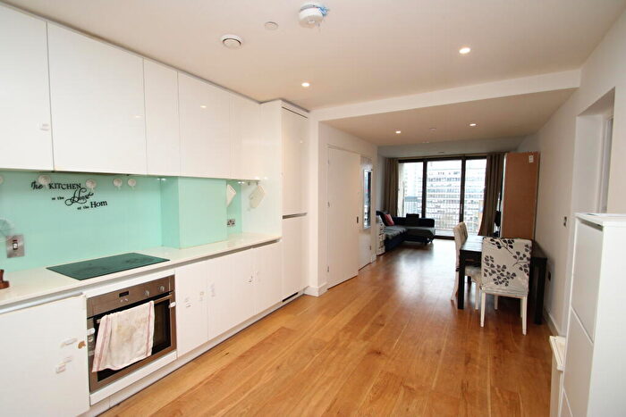2 Bedroom Apartment To Rent In Vita Apartments, Croydon, CR0