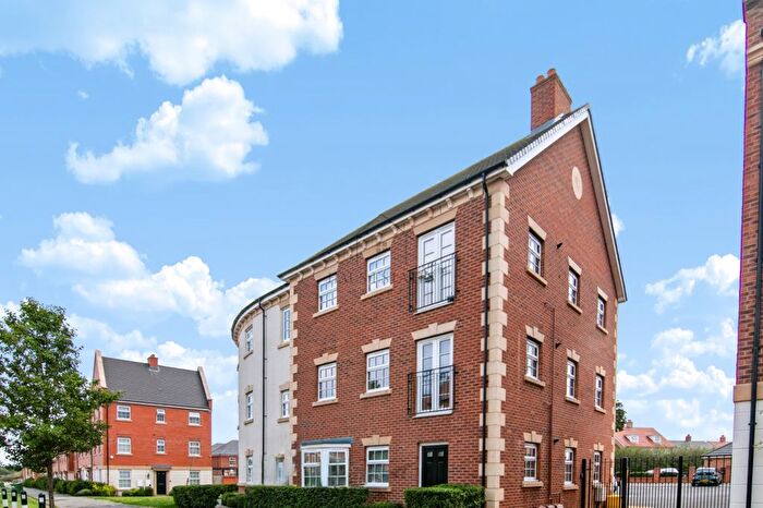 2 Bedroom Flat For Sale In Tay Road, Lubbesthorpe, Leicestershire, LE19