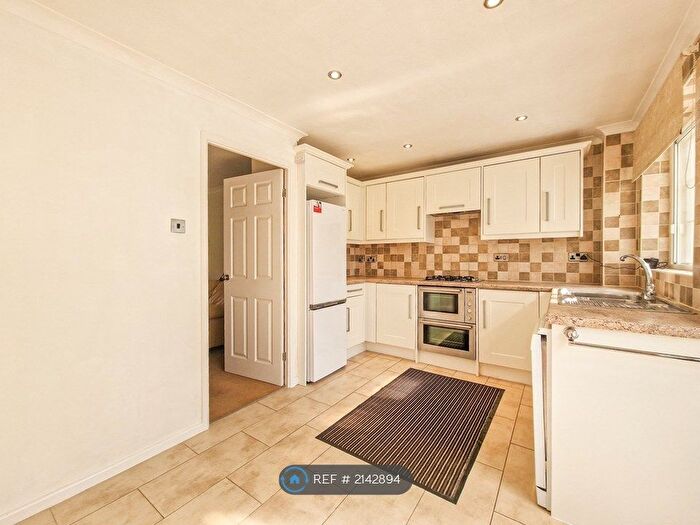 2 Bedroom Terraced House To Rent In Rockingham Grove, Bingham, Nottingham, NG13