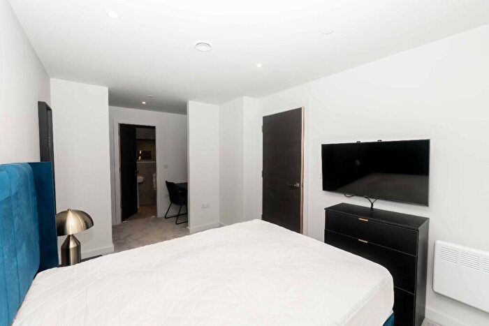 2 Bedroom Apartment To Rent In Greengate, Manchester, Greater Manchester, M3